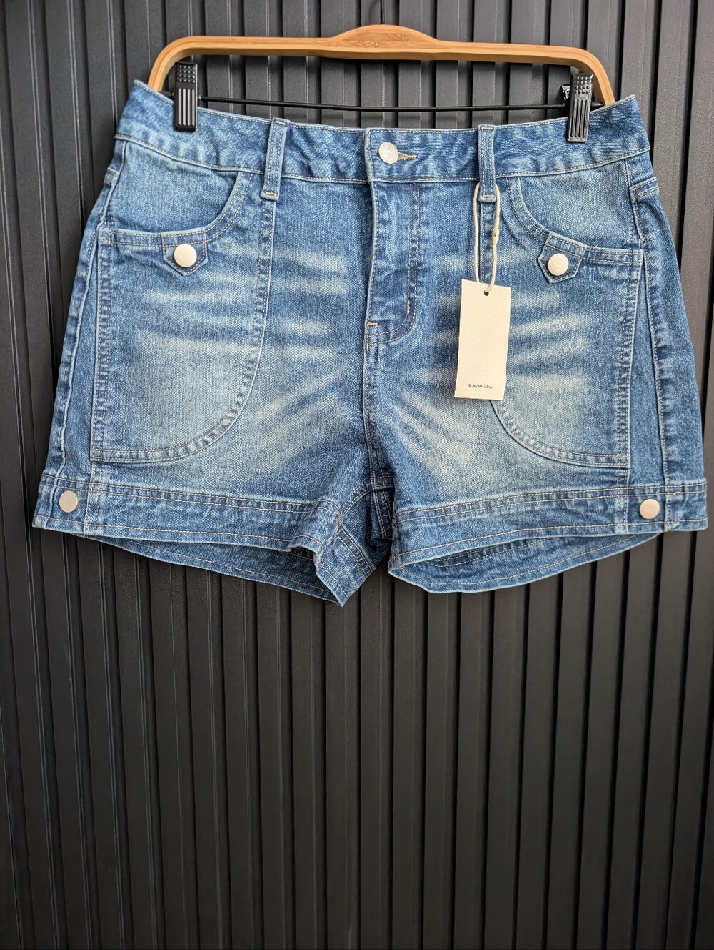 Flamingals Button Detail Denim Shorts Size L Medium Wash Stretch Utility